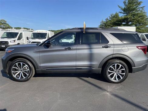 Certified 2023 Ford Explorer ST-Line w/ Class IV Trailer Tow Package AWD/4WD image 2