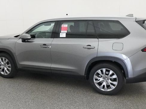 New 2026 Toyota Grand Highlander Limited image 4