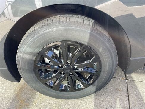 Used 2019 Chevrolet Equinox LT image 10