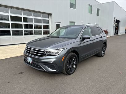 Used 2024 Volkswagen Tiguan SE