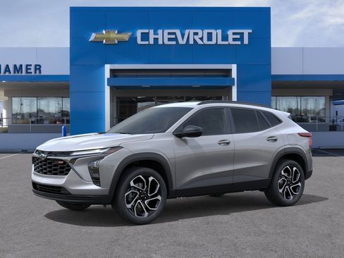 New 2026 Chevrolet Trax RS image 2