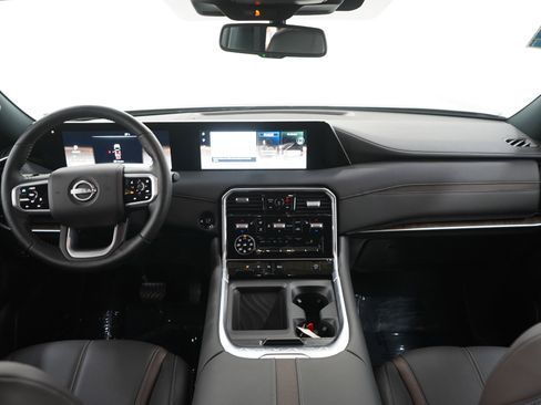 Certified 2025 Nissan Armada SL w/ Captain's Chari Seat Package AWD/4WD image 18