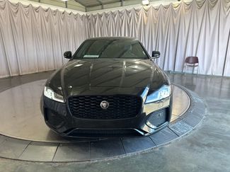 Used 2023 Jaguar XF SE RWD video 2