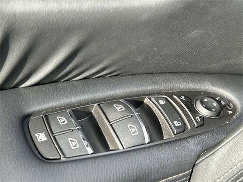 Used 2024 Nissan Armada Platinum w/ Captain's Chairs Package image 20