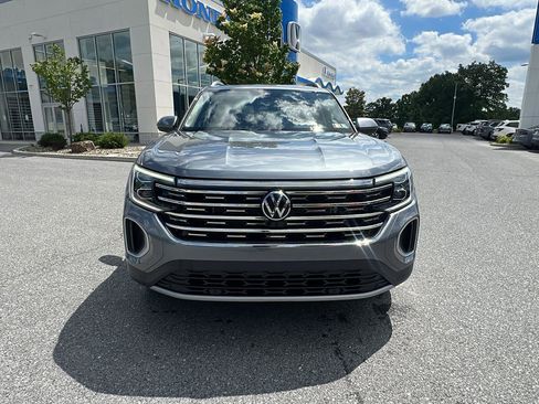 Used 2024 Volkswagen Atlas SEL AWD/4WD image 9