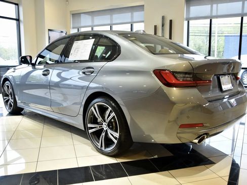 Used 2023 BMW 330i xDrive Sedan w/ Driving Assistance Package AWD/4WD image 4