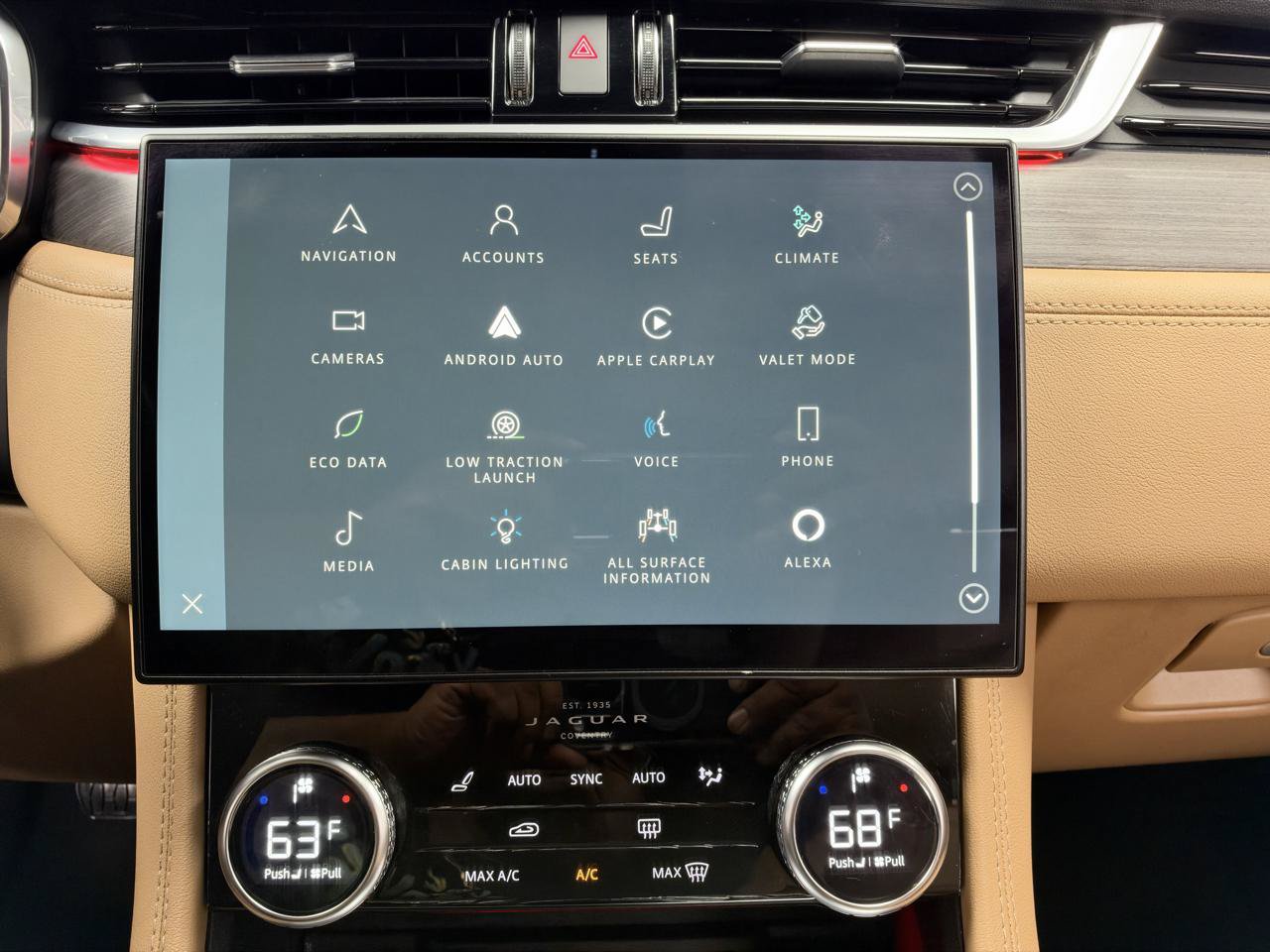 Used 2023 Jaguar F-PACE S AWD/4WD image 19