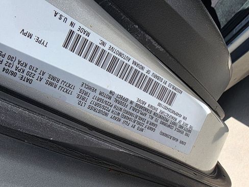 Used 2005 Subaru Outback 2.5XT AWD/4WD image 13