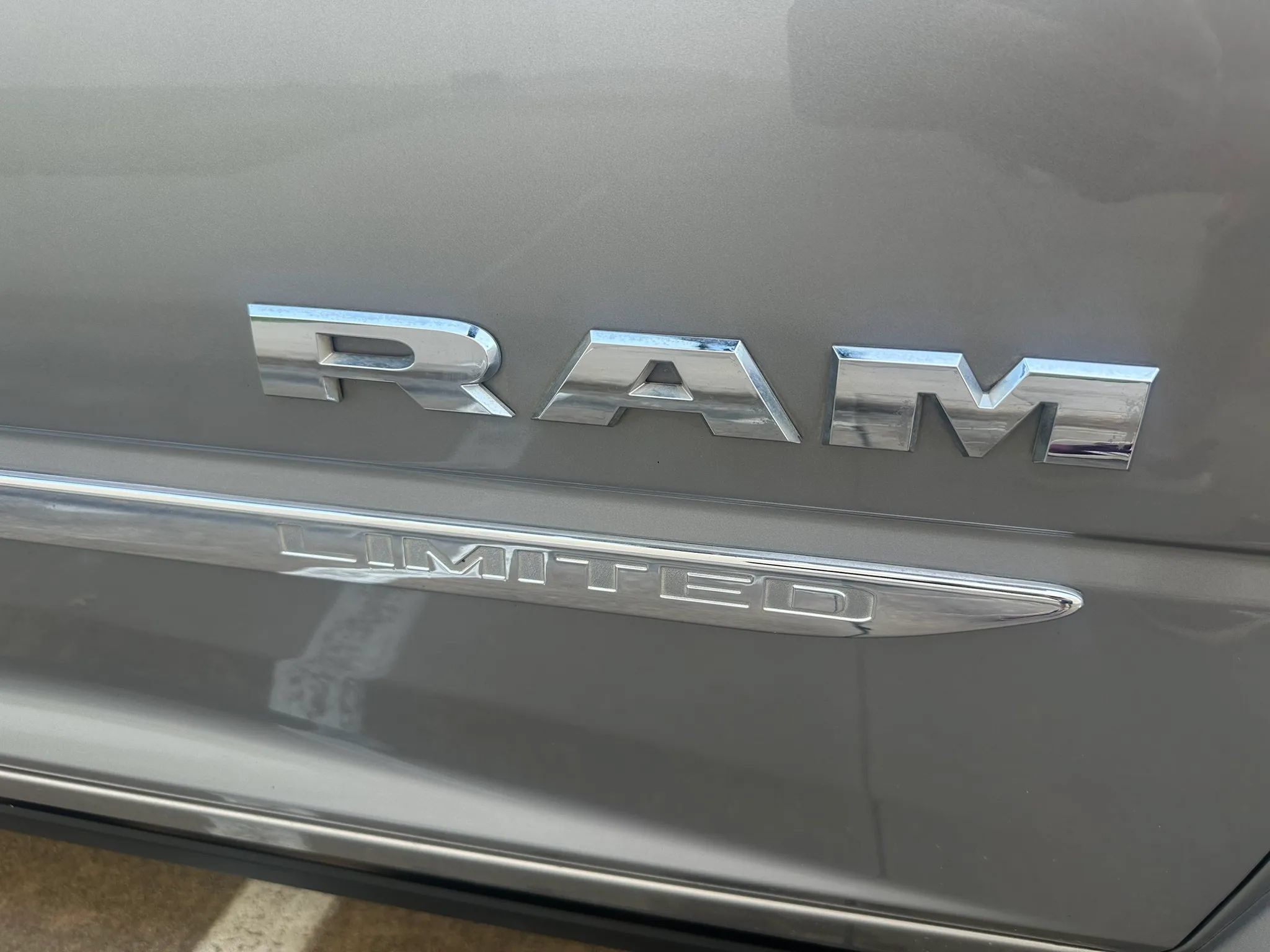 Used 2020 RAM 3500 Limited AWD/4WD image 7