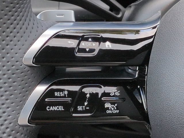 Used 2026 Mercedes-Benz GLC 300 image 26