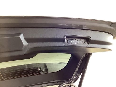 Used 2024 Ford Explorer ST image 33