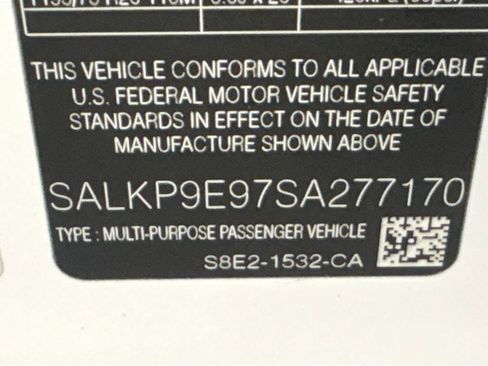 Certified 2025 Land Rover Range Rover SE AWD/4WD image 31