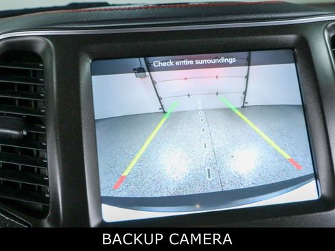 Used 2022 Jeep Cherokee Trailhawk w/ Premium Leather Package AWD/4WD image 18