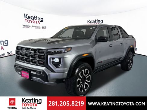 Used 2025 GMC Canyon AT4 w/ Nightfall Edition image 9