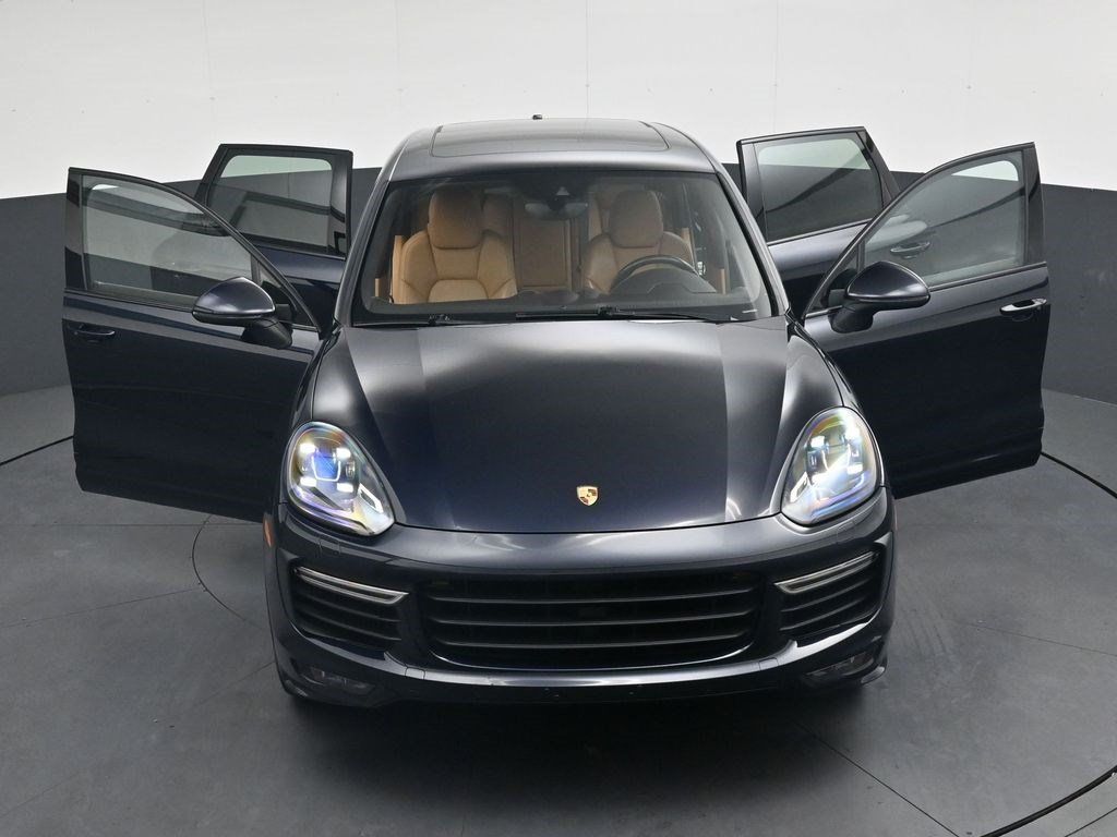 Used 2016 Porsche Cayenne GTS AWD/4WD image 39