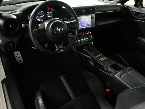 Used 2023 Toyota GR86 Premium w/ ALL Weather Mat Package (TMS) RWD image 15