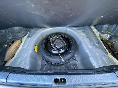 Used 2001 Toyota Corolla CE image 24