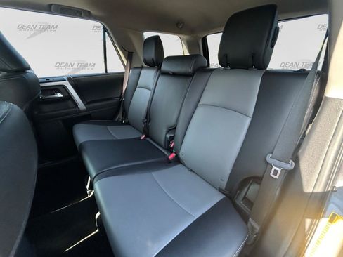 Used 2021 Toyota 4Runner SR5 Premium w/ Moonroof Package AWD/4WD image 16