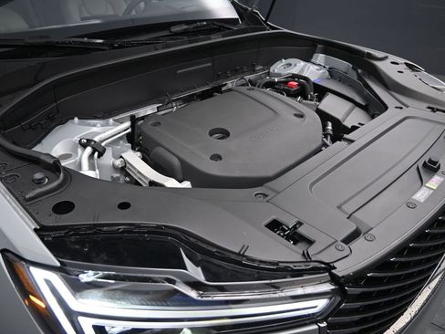 New 2026 Volvo XC90 B6 Ultra image 39