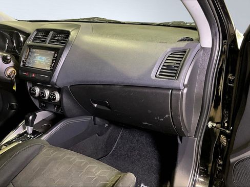 Used 2022 Mitsubishi Outlander Sport S image 25