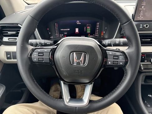 New 2026 Honda Pilot Touring image 14