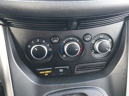 Used 2016 Ford Escape SE image 24