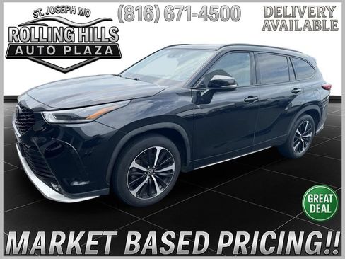 Used 2021 Toyota Highlander XSE AWD/4WD image 1