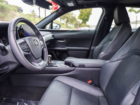 Used 2024 Lexus UX 250h F Sport FWD image 12