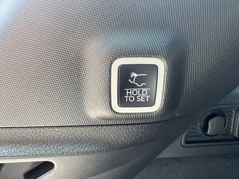 Certified 2025 Jeep Grand Cherokee Summit AWD/4WD image 13