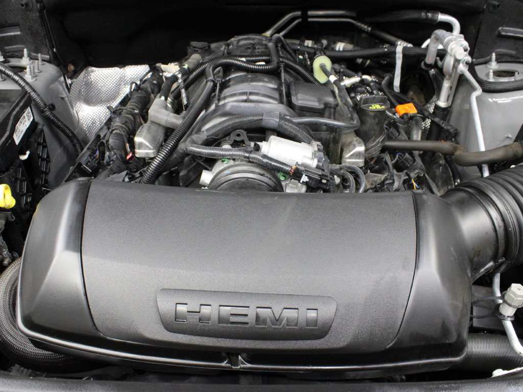 Used 2025 Dodge Durango R/T AWD/4WD image 31