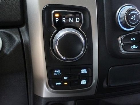 Used 2019 RAM 1500 Big Horn AWD/4WD image 25