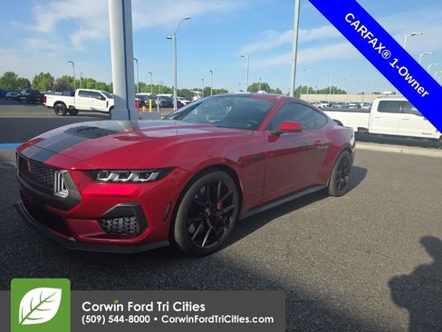 Used 2024 Ford Mustang GT Premium RWD image 3