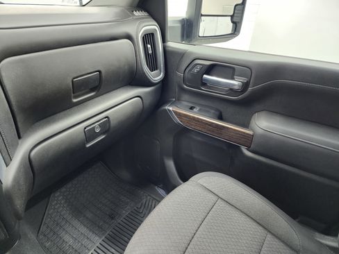 Used 2022 GMC Sierra 2500 SLE image 12