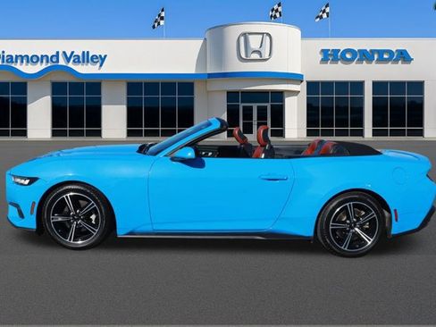 Used 2024 Ford Mustang Premium image 8