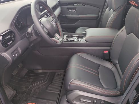 New 2025 Honda Pilot TrailSport image 16