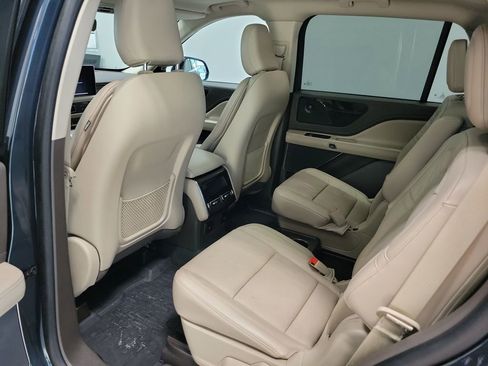 Used 2024 Lincoln Aviator Reserve w/ Elements Package Plus image 32