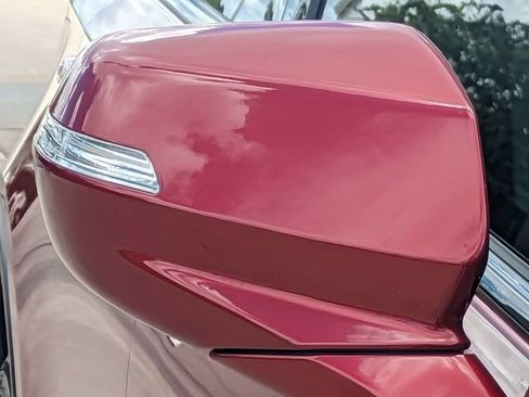 Used 2022 Cadillac XT4 Sport w/ Comfort Package FWD image 12