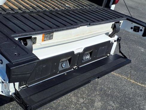 Used 2024 GMC Sierra 1500 Denali Ultimate image 21