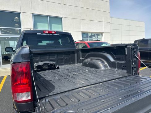 Used 2019 RAM 1500 Express w/ Express Value Package AWD/4WD image 23