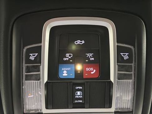 Used 2025 RAM 1500 Big Horn image 33