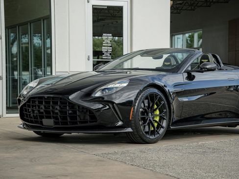 New 2026 Aston Martin V8 Vantage Roadster image 10