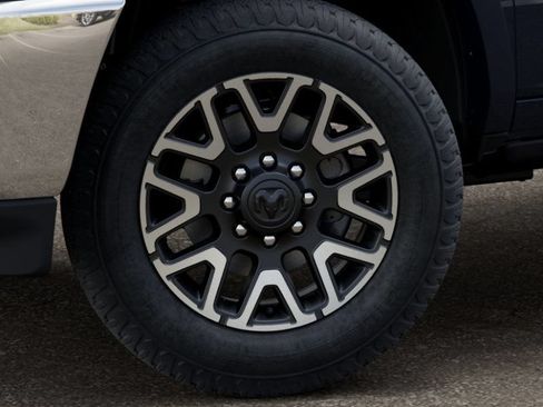 New 2025 RAM 2500 Limited AWD/4WD image 9