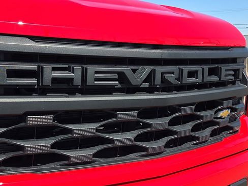 Used 2024 Chevrolet Silverado 1500 Custom image 7