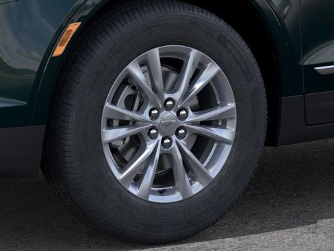 Certified 2025 Cadillac XT5 Luxury image 9