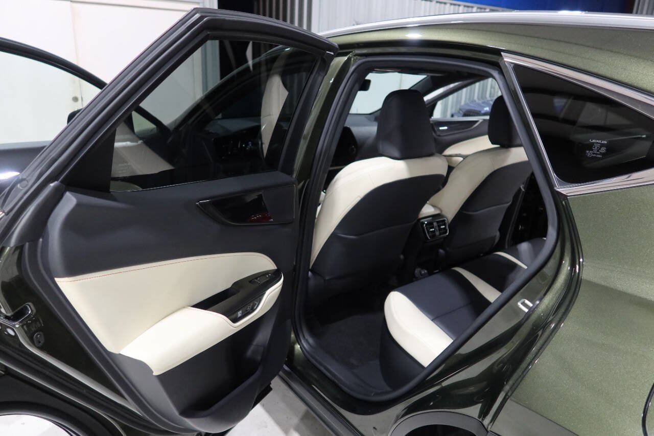 Used 2024 Lexus NX 350h AWD image 16