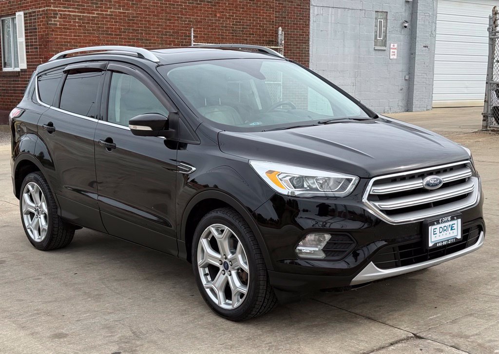 Used 2017 Ford Escape Titanium AWD/4WD image 4