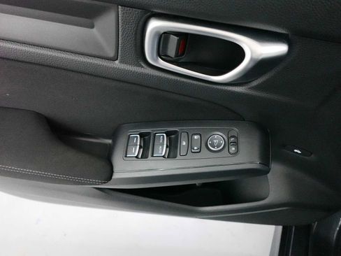 Used 2024 Honda Civic Sport image 11