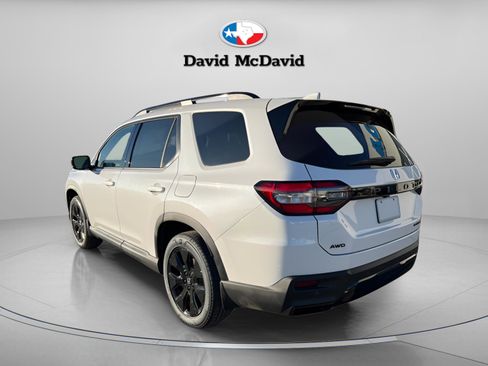 New 2026 Honda Pilot Black Edition image 4