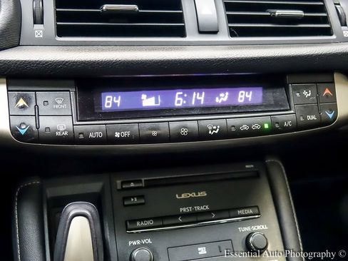 Used 2014 Lexus CT 200h image 19