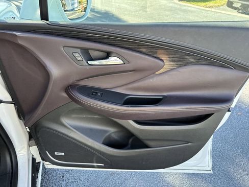 Used 2017 Buick Envision Premium w/ Driver Confidence Package image 39